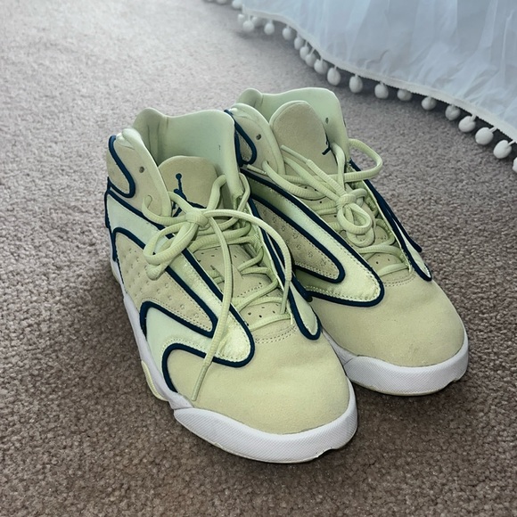 Nike Air Jordan OG - Picture 2 of 7